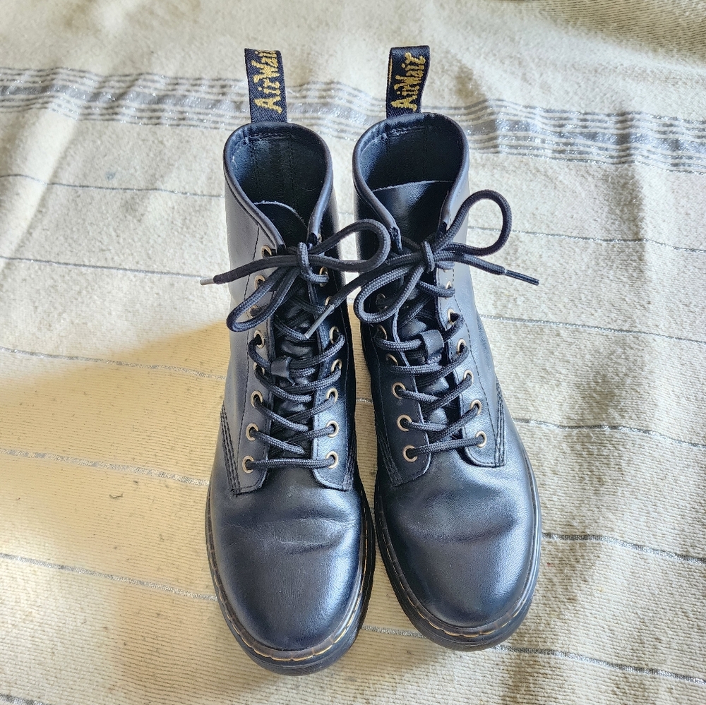 Black leather Dr. Martens Zavala Boots